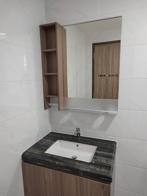 Central Park Homestay Johor Bahru Luaran gambar